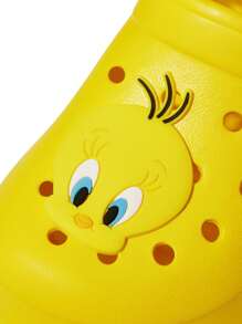 LOONEY TUNES X SHEIN Yellow Cartoon Children's Clogs Slippers, EVA Material Is Light, Toe Protection, Wet Water, Suitable For Home Or Out Use, Unisex, Boys & Girls - Yellow - View 5