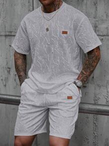 Manfinity CasualCool 男士休闲字母压花T恤和短裤套装，夏季 - 淺灰色 - 查看 3