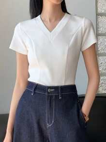 DAZY 女士夏季百搭时尚休闲V领短袖T恤 - 白色 - 查看 6