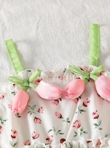 Young Girl Ditsy Floral Decorated Cami And Pants Suit