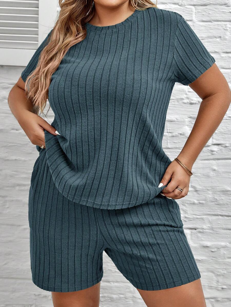 SHEIN LUNE 2件套大码女式夏季纯色圆领短袖T恤和短裤休闲套装 - 霧霾藍 - 查看 1