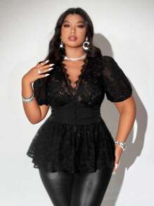 Viva Relle 大码优雅深 V 领蕾丝拼布衬衫 - 黑色 - 查看 1