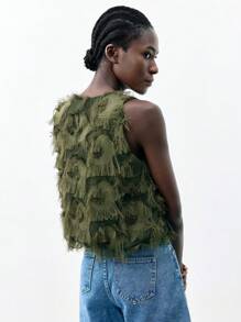 Maija 绿色提花面料圆领荷叶边下摆羽毛装饰时尚舒适休闲波西米亚度假风女式春夏吊带背心，假日沙滩露肩上衣 - 軍綠色 - 查看 4