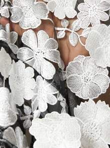SHEIN Unity Langes Abendkleid mit 3D Blumen-Stickerei, trägerlos, Meerjungfrauensilhouette - Schwarz und Weiss - Übersicht 7