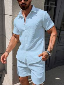 Manfinity Homme 2件套男士夏季简约纯色纹理纽扣短袖衬衫和短裤套装男士淡蓝色短套装男士两件套休闲短套装两件套夏季套装