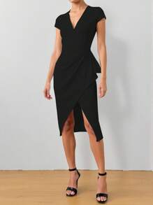 SHEIN Clasi Gaun Wanita Polos Kerah V dengan Hem Model Tulip Berkerut, Panjang Sedang, Elegan - Hitam - View 5