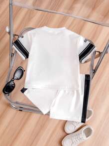 SHEIN Playful Pals 2 Packs Baby Boy Infant Baby 0-3 Years Old Spring Summer Casual Sports Football Basketball Soccer Jersey Style V-Neck Mesh Fabric Top & Shorts 2 Pieces Outfit, Unisex Sports Set - Multicolor - View 3