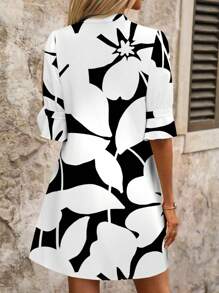 SHEIN Clasi Vestido corto casual con cuello en V, estampado floral y manga media para mujeres, adecuado para el verano