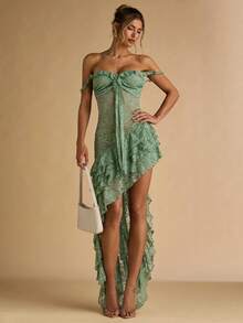 SHEIN BAE Robe verte à fines bretelles pour femmes, avec encolure drapée, dos nu, volants et garniture en dentelle florale 3D. Robe élégante pour vacances à la plage, robe d'été