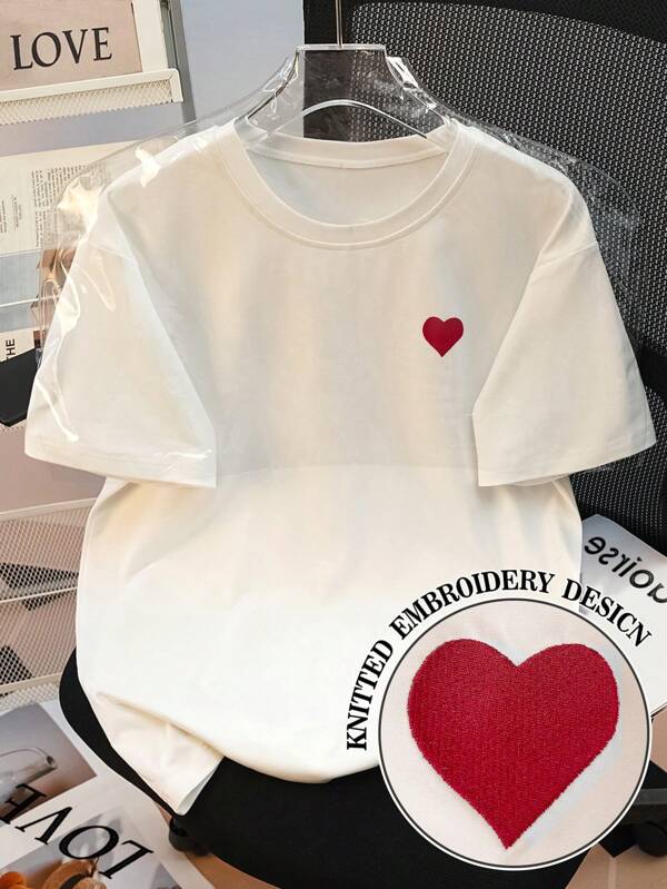 SHEIN Camiseta de manga corta holgada con estampado de corazón, talla grande vendida, para volver al colegio