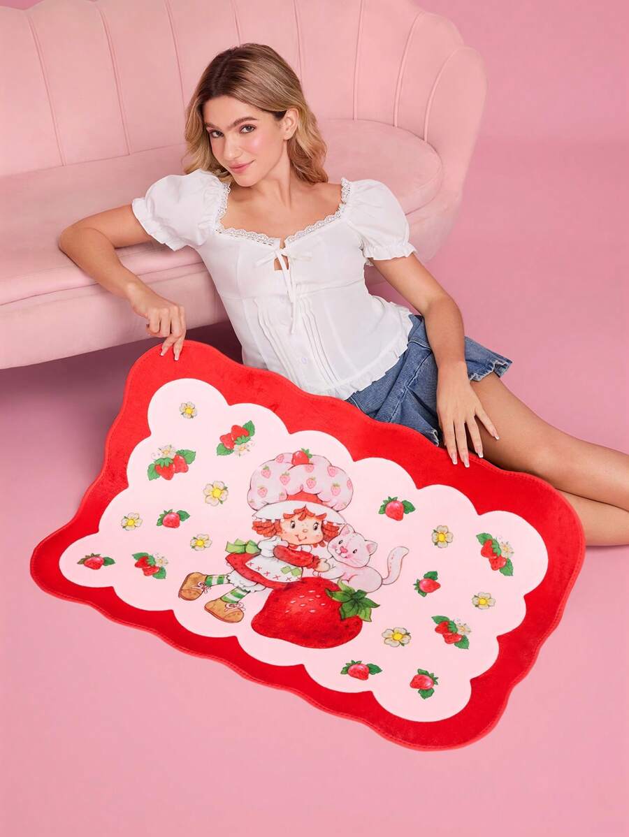 Strawberry Shortcake X SHEIN 1 Pc Fuzzy Strawberry Pattern Rug With Non-Slip Backing, Multiple Sizes, Suitable For Bedroom, Living Room, Entryway, Bathroom,Gift Ideas - Red - View 1