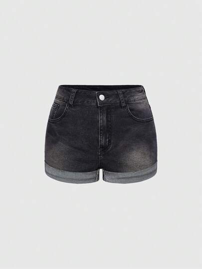 Shorts de mezclilla de mujer con bordado de fresa y dibujos animados
