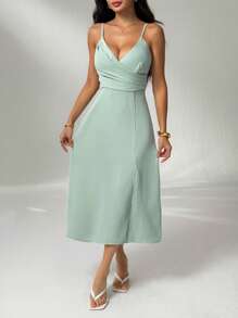 SHEIN PETITE Vestido de tirantes de media longitud elegante de unicolor con abertura para mujer, para mujeres de talla pequeña - Verde - Ver 3