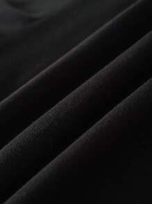 FRIENDS X SHEIN Elena Ilustra 女士圆领短袖T恤，夏季时尚 - 黑色 - 查看 9