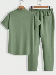 Manfinity VCAY Men Loose Solid Texture Short-Sleeved Top And Pants Casual Summer Set - Green - View 2