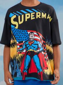 SUPERMAN X SHEIN 青少年男孩卡通超级英雄黑色宽松短袖 T 恤和蓝色休闲短裤套装 - 黑色 - 查看 3