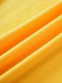 Mystic heart FRIENDS X SHEIN Men's Casual Slogan & Burger Graphic Round Neck Drop Shoulder Short Sleeve T-Shirt, Summer - Yellow - View 9