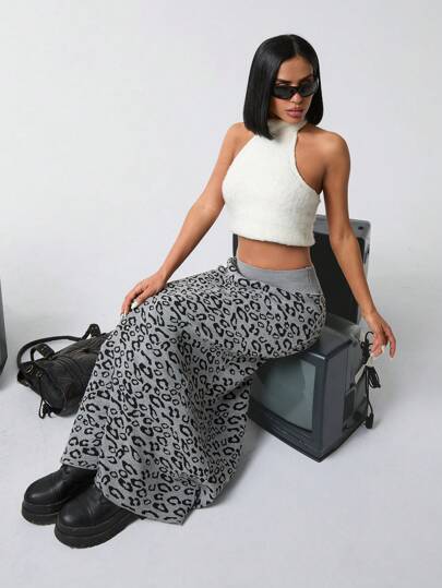 CasuGlow Women Leopard Pattern Casual Sweater Skirt