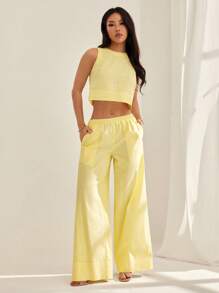 SHEIN PETITE Conjunto casual de 2 piezas para mujer, con top de cuello redondo color amarillo mantequilla sólido y pantalones - Amarillo - Ver 5