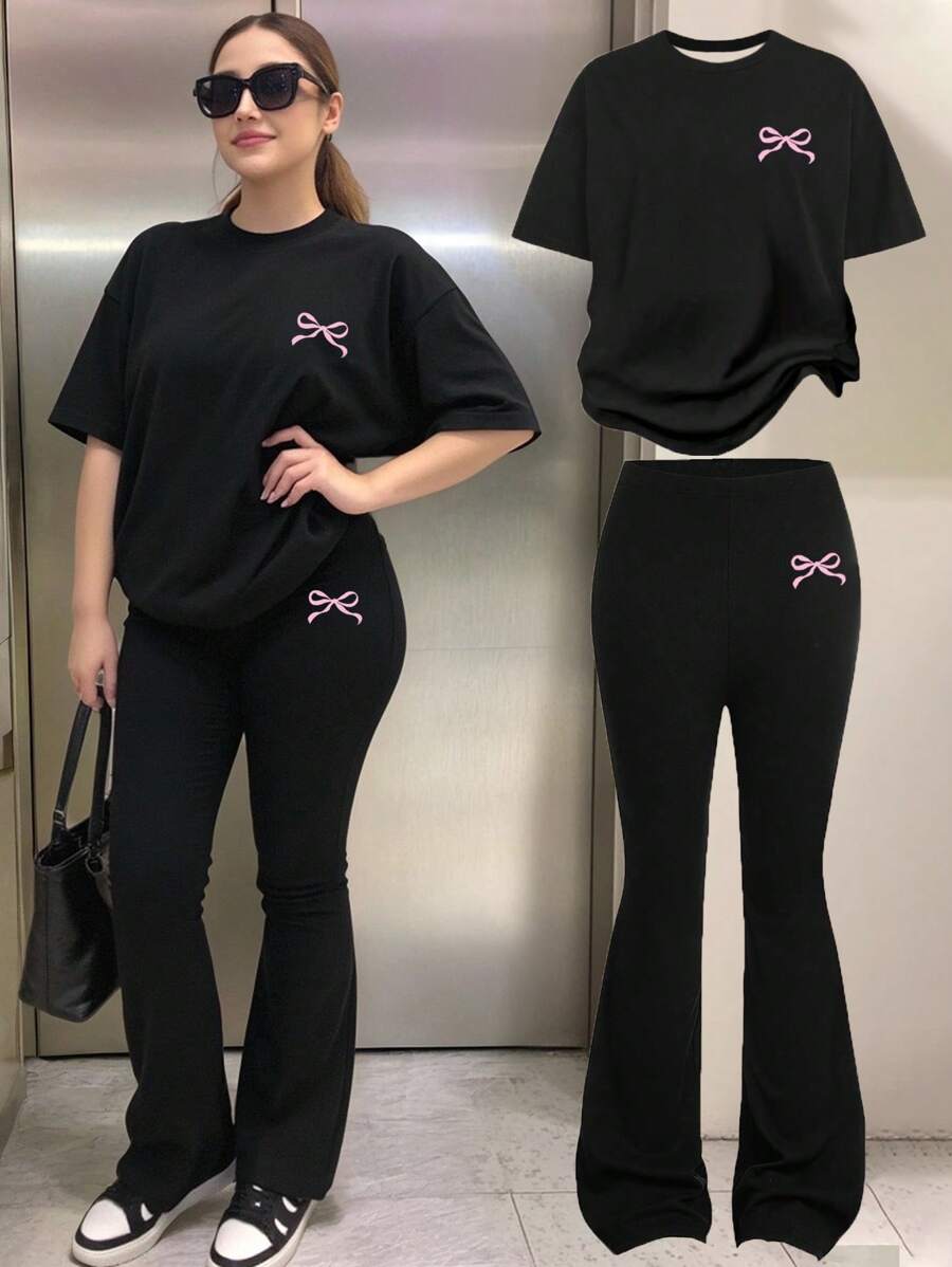 SHEIN EZwear 大码 2 件套休闲简约蝴蝶结图案印花短袖 T 恤和喇叭裤夏季女装 - 彩色 - 查看 1