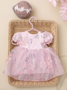 SHEIN Newborn Floral Embroidery Tulle Dress With Photoshoot Props Set Fall Winter - Pink - View 3