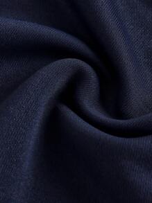 SHEIN Girlism 三件套：深蓝色撞色字母印花套头连帽衫，休闲运动裤，时尚、基本款、日常、百搭；纯蓝色纹理字母印花圆领宽松短袖 T 恤，适合各种运动场合、返校装、学院风、节日家庭户外野餐 - 藍白色 - 查看 11
