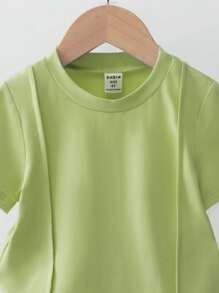 SHEIN Young Boy Loose Fit 2pcs Short Sleeve Casual T-Shirt And Shorts Set With Letter Print, Summer, School, Campus, College Summer Holiday - Lime Green - View 5