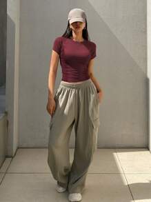 DAZY Kaos Lengan Pendek Encore Red Slim Fit Athletic Splice untuk Wanita - Burgundy - View 2