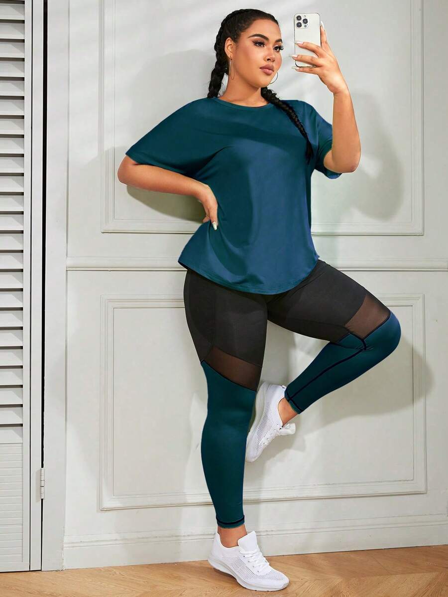 Easithlete 大码女式纯色圆领蝙蝠袖T恤和网眼拼布运动裤套装 女士健身套装