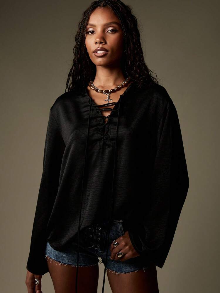 MISSGUIDED Camicetta ampia con lacci, maniche lunghe, moda autunnale, polsini larghi, casual ed elegante, capo essenziale per l'inverno