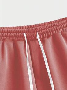 Manfinity EMRG 男士休闲卡通标语印花短袖T恤和短裤套装，夏季