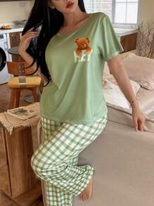 SHEIN Conjunto de pijama de manga corta con estampado a cuadros verdes frescos y diseño lindo de oso