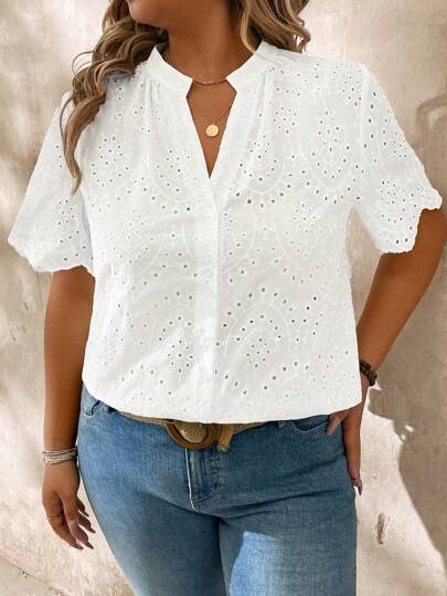 Momelise Camicetta ricamata con maniche corte e design traforato, adatta a taglie comode, casual e alla moda per uso quotidiano