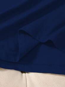 Camiseta de mujer con cuello de tripulación y estampado con diseño de crisantemo - Azul Marino - Ver 3