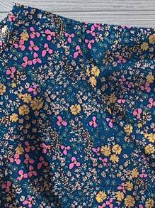 Linhara Blusa de corte holgado con cuello redondo, mangas de volante y estampado floral pequeño para mujeres de tallas grandes