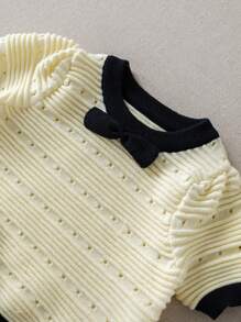 PrepCrw Pulover tricotat cu model pointelle și garnitură contrastantă cu fundă în față pentru bebeluși și fetițe