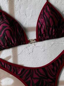 Swim Vcay 春假 2 件套夏季假期随机动物印花上衣配金色装饰和高腰比基尼泳裤性感泳衣套装