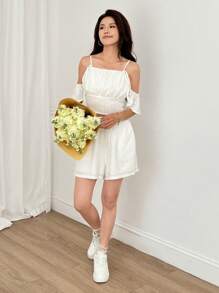 SHEIN Unity 女款優雅白色夏季度假兩件套短褲套裝，荷葉邊袖子，全白派對穿搭，旅行機場、教師穿搭 - 白色 - 查看 7