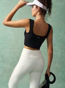 VARSIVA Top de gimnasio para mujeres, top deportivo ajustado de color contrastante - Blanco y Negro - Ver 7