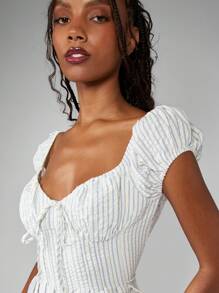 MISSGUIDED Blusa con estilo de corsé, mangas abultadas, parte superior fruncida tipo bustier, estilo campestre de verano, cintura fruncida a rayas y cierre delantero de encaje - Multicolor - Ver 6