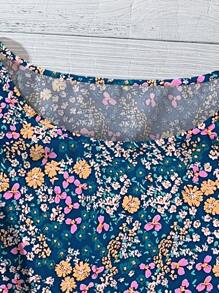 Linhara Blusa de corte holgado con cuello redondo, mangas de volante y estampado floral pequeño para mujeres de tallas grandes