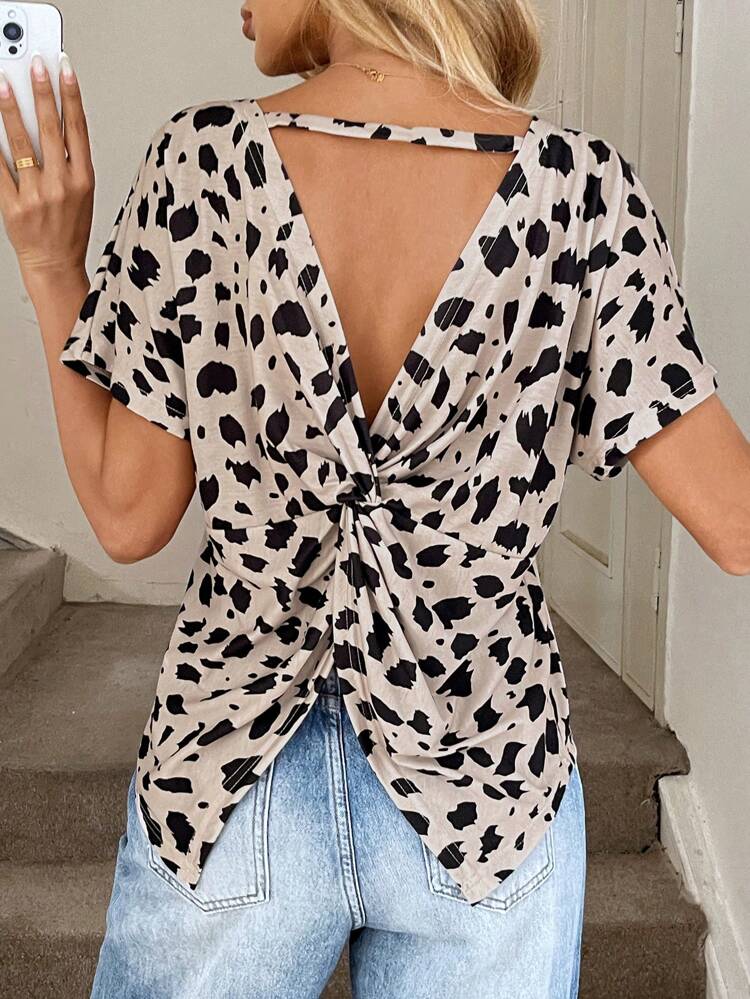 Allover Print Twist Back Batwing Sleeve Tee