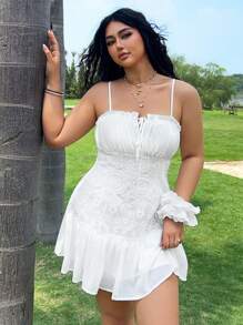 SHEIN EZwear Plus Size Summer White Embroidery Strap Romantic Vintage Dress For Holiday - White - View 6