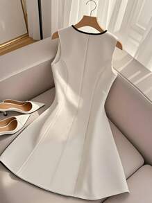 GlowEve V-Neck Sleeveless Ruched Waist A-Line Elegant Summer Dress