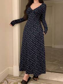 DAZY Long Ditsy Floral V-Neck Ruched Design Nightgown, Fall Pajama, Winter