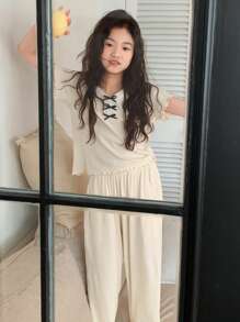 DAZY طقم تيشيرت كنزة قصير الأكمام وبنطلون طويل بقصة عنق دائرية للبنات المراهقات ، ملابس منزلية كاجوال للصيف، قطعتان