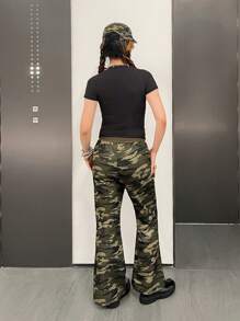 SHEIN 少女休闲简约舒适中腰迷彩喇叭裤 - 軍綠色 - 查看 2