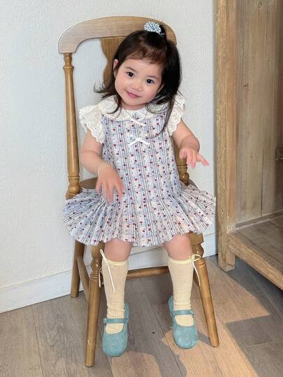 Dazy Kids Vestido coreano de largo medio para niñas pequeñas con estampado floral de encaje en todo el diseño