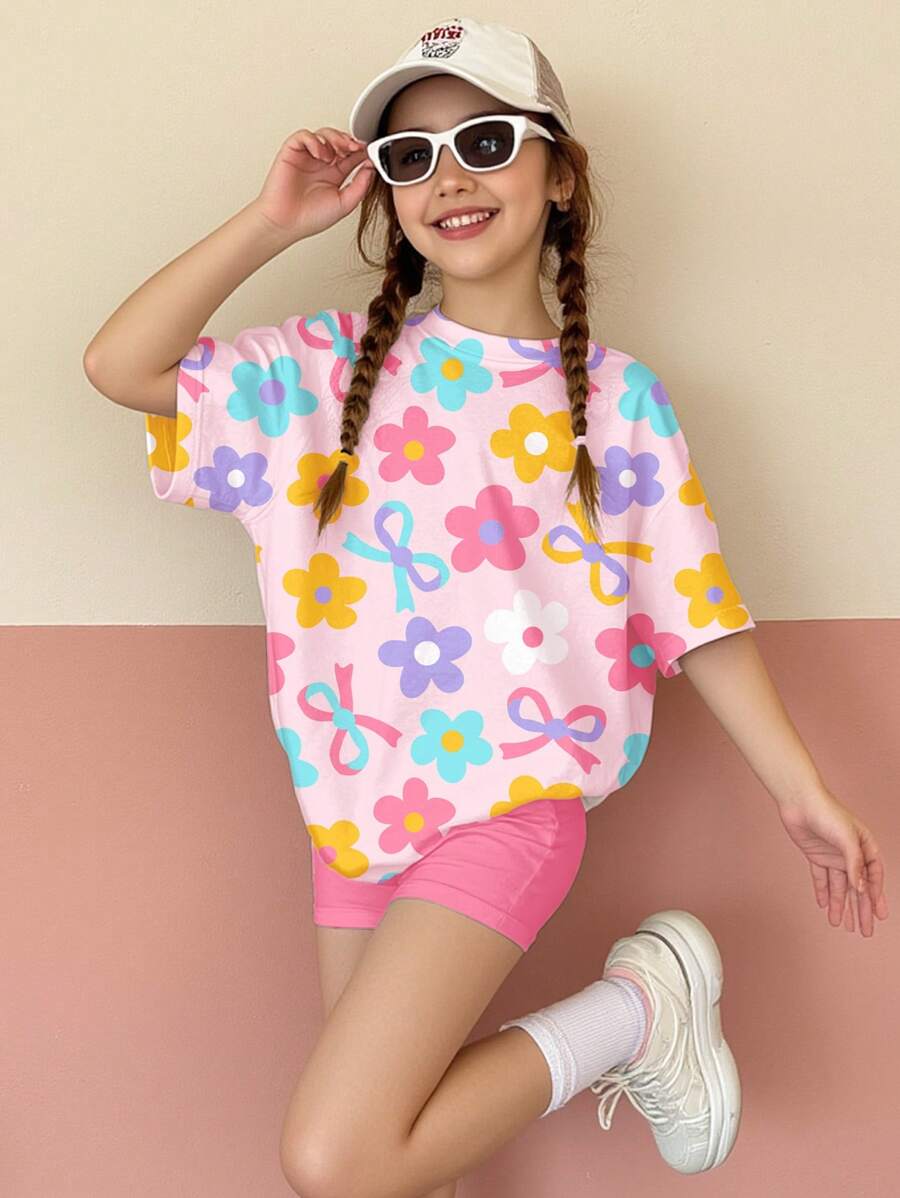 SHEIN 2 件套 Tween 女童休闲简约多巴胺花卉和蝴蝶结装饰短袖 T 恤和短裤套装,夏季 - 彩色 - 查看 1