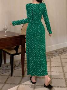 DAZY Váy ngủ dài cổ chữ V họa tiết hoa nhỏ xinh xắn, thiết kế dây rút, mặc mùa thu, mùa đông - màu xanh lá - Xem 2